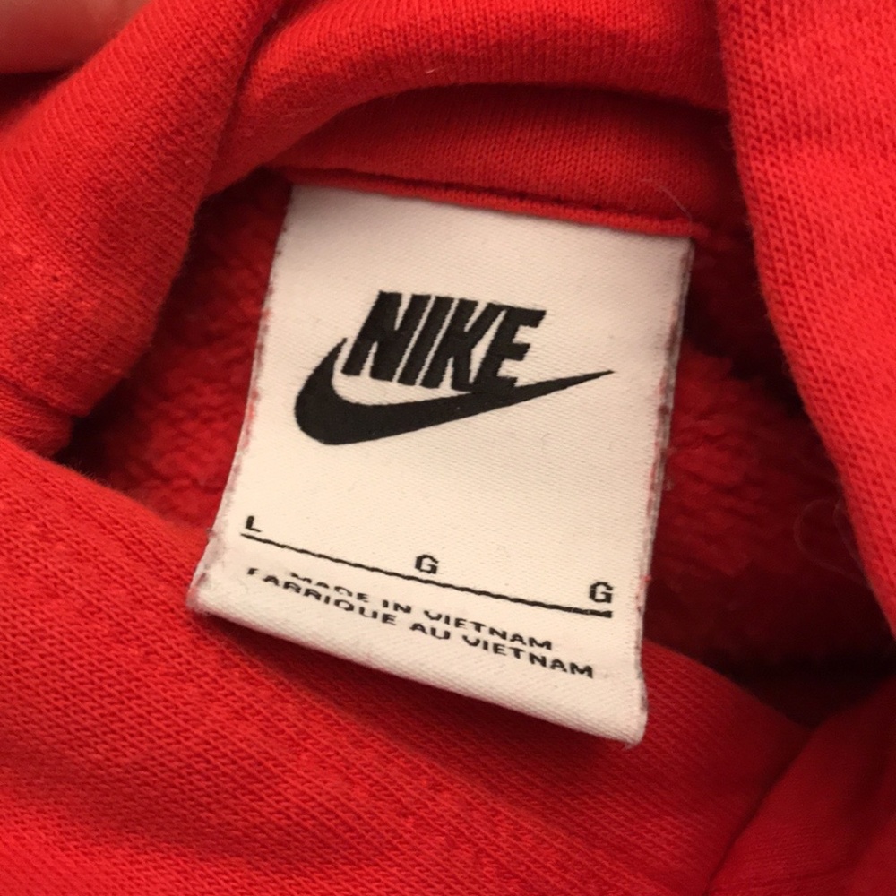 Boys Nike hoodie red